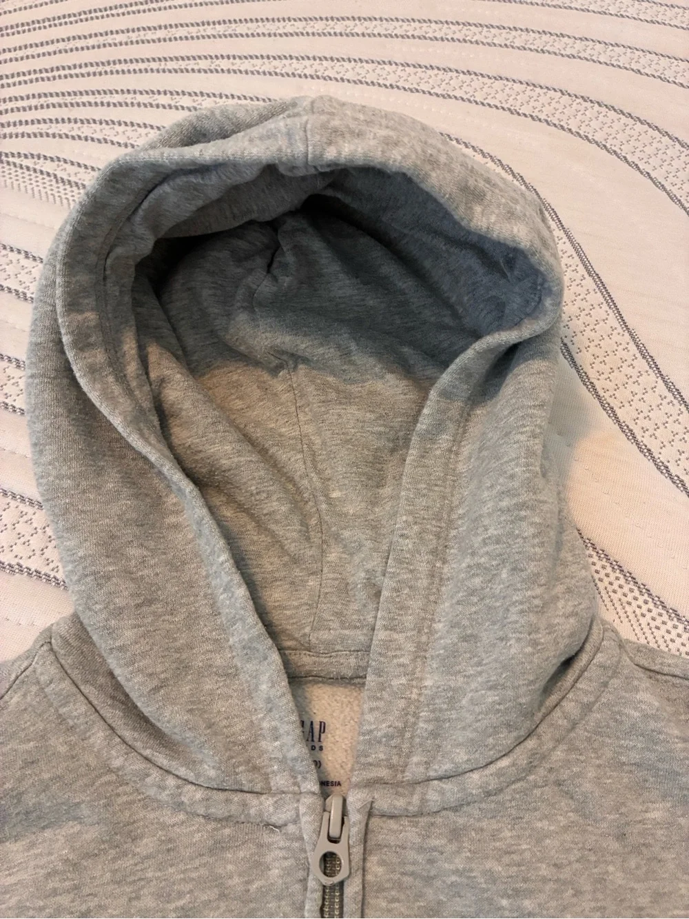 GAP kids zip